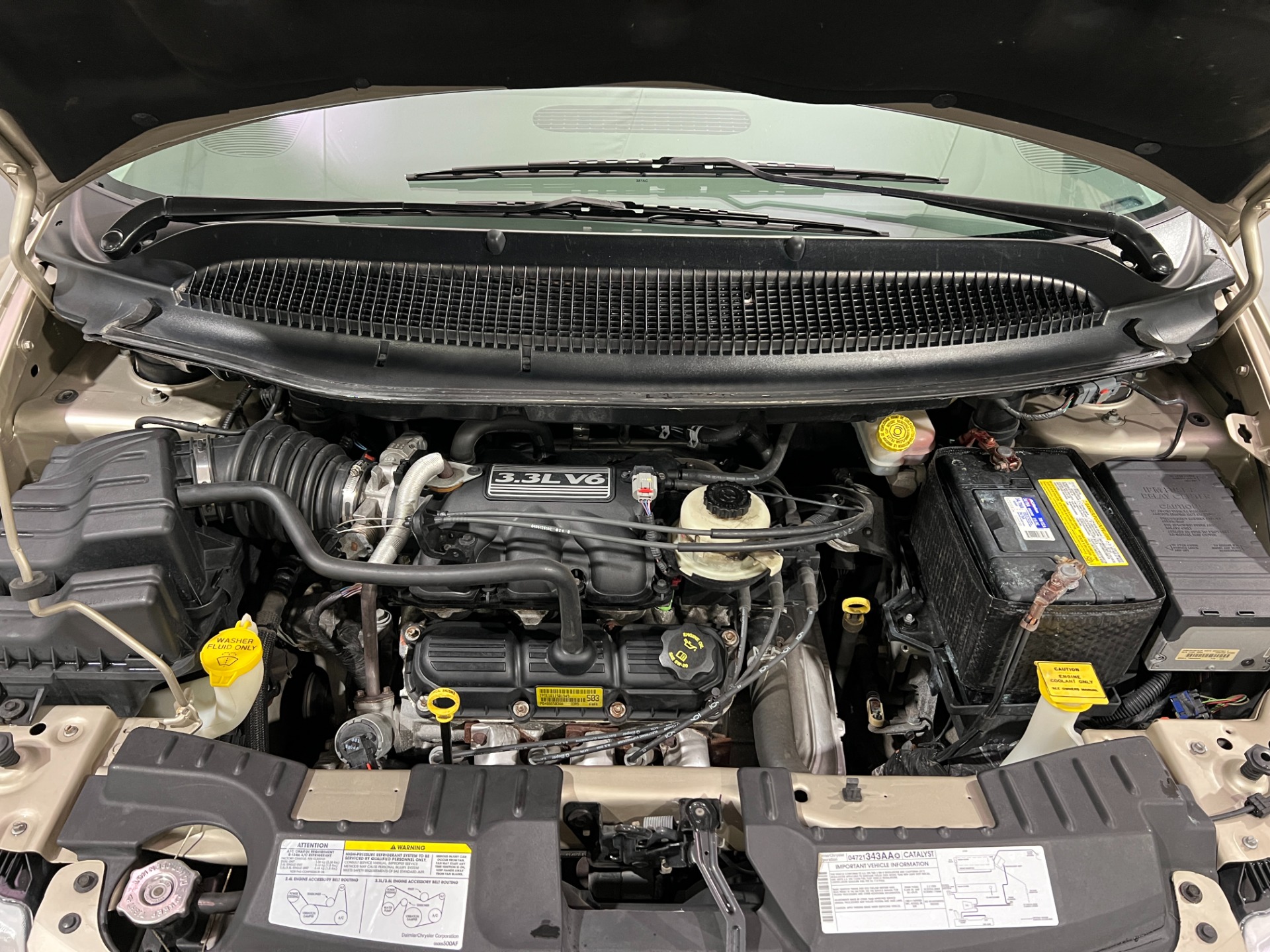 Used-2005-Chrysler-Town-and-Country-LX-FWD