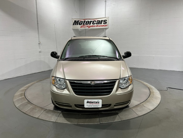 Used-2005-Chrysler-Town-and-Country-LX-FWD