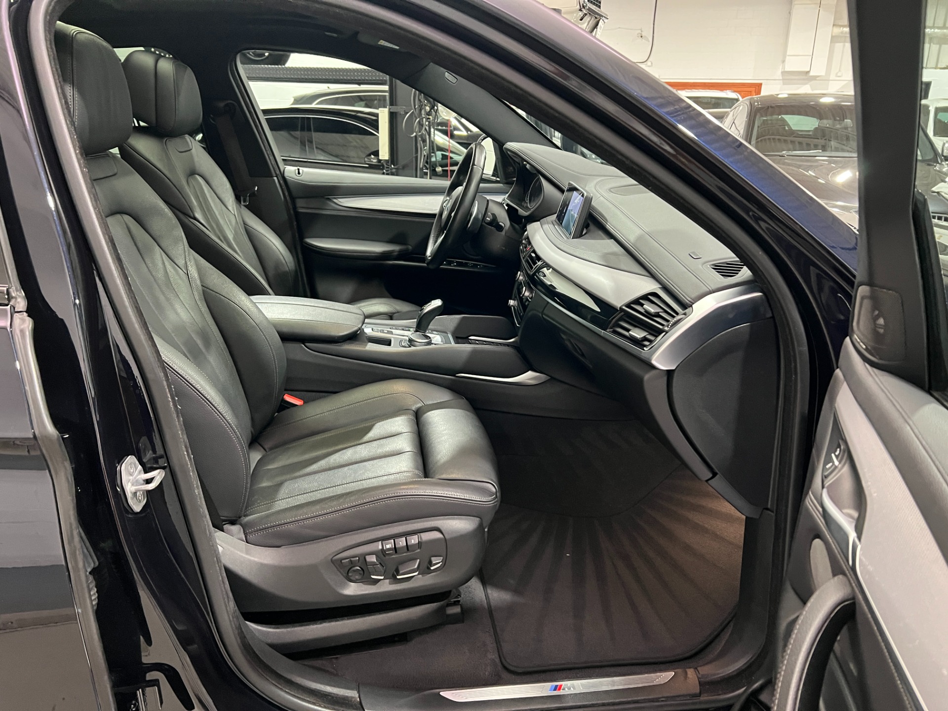 Used-2018-BMW-X6-xDrive35i-M-Sport