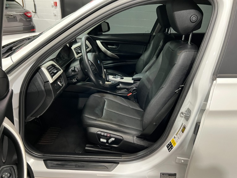 Used-2018-BMW-3-Series-320i-xDrive