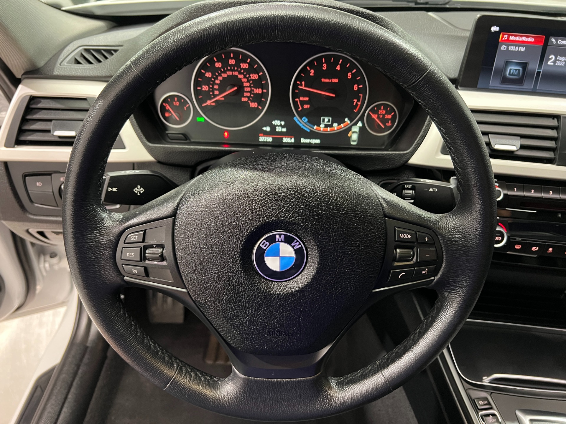 Used-2018-BMW-3-Series-320i-xDrive
