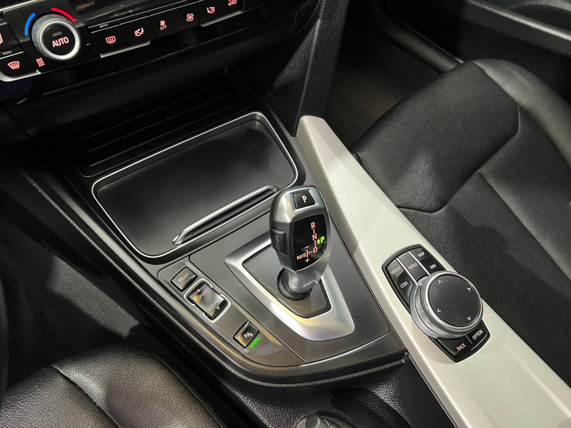 Used-2018-BMW-3-Series-320i-xDrive