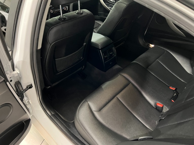 Used-2018-BMW-3-Series-320i-xDrive