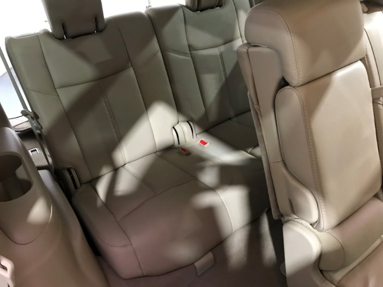 Used-2014-Nissan-Pathfinder-Platinum