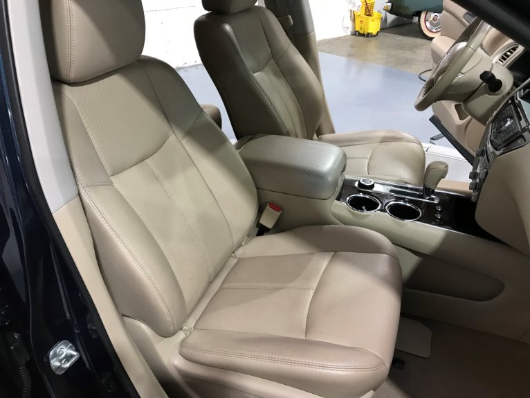 Used-2014-Nissan-Pathfinder-Platinum
