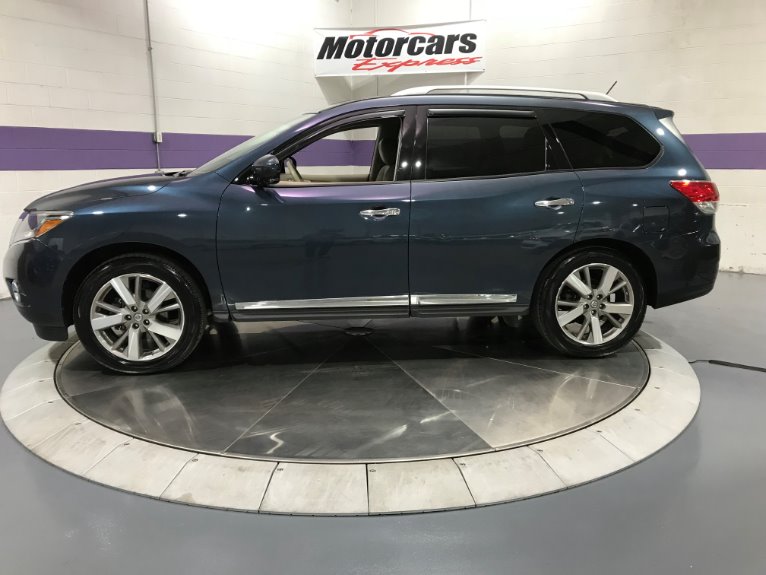 Used-2014-Nissan-Pathfinder-Platinum