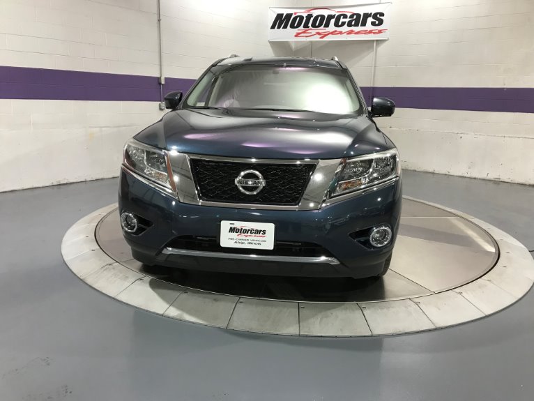 Used-2014-Nissan-Pathfinder-Platinum