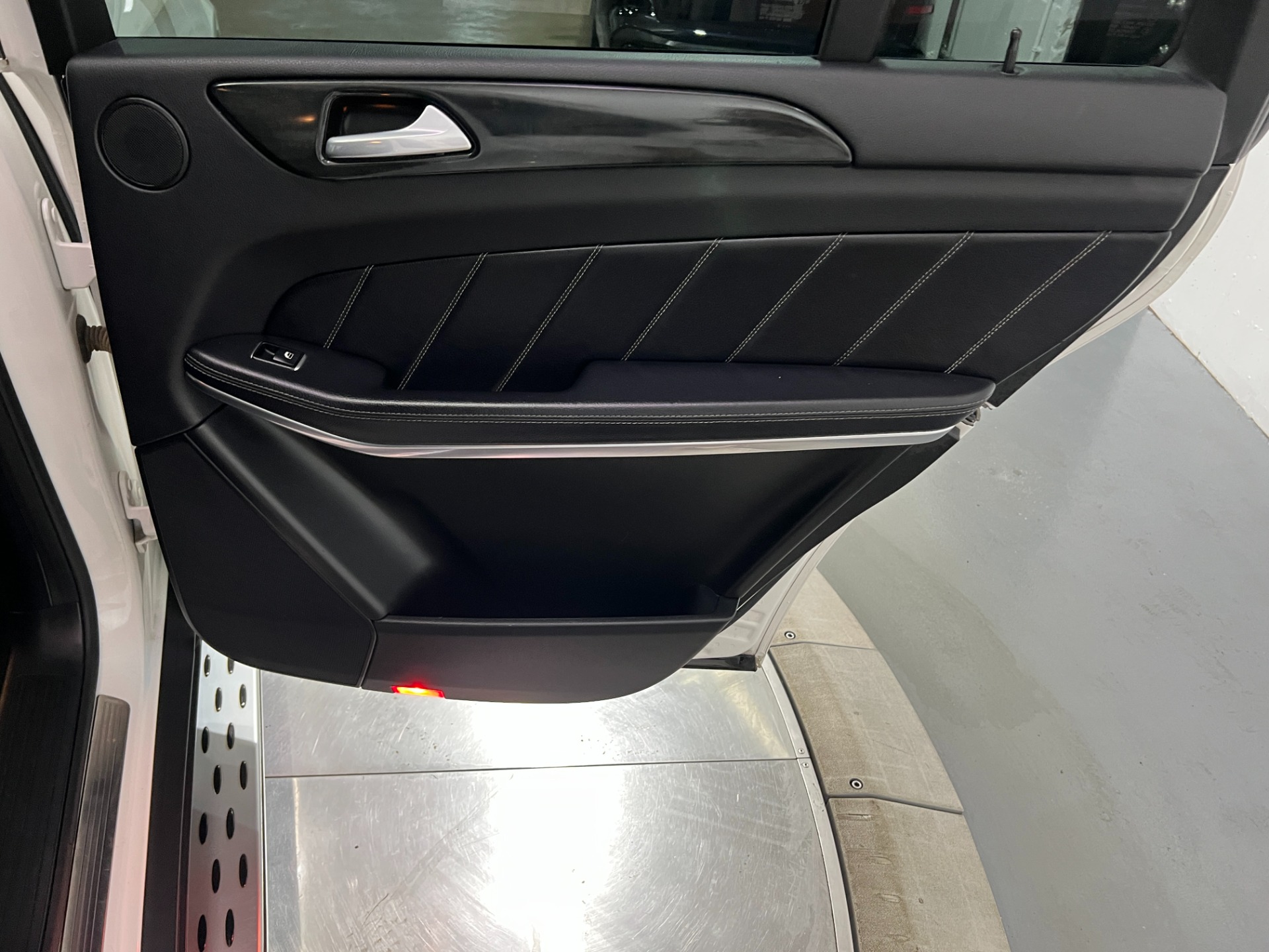 Used-2014-Mercedes-Benz-GL-Class-GL-450-4MATIC