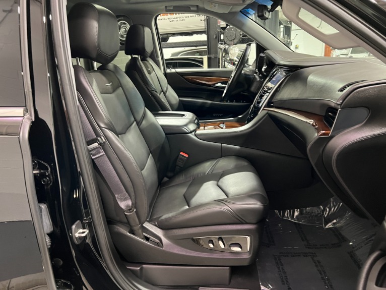 Used-2017-Cadillac-Escalade-Premium-Luxury-4X4
