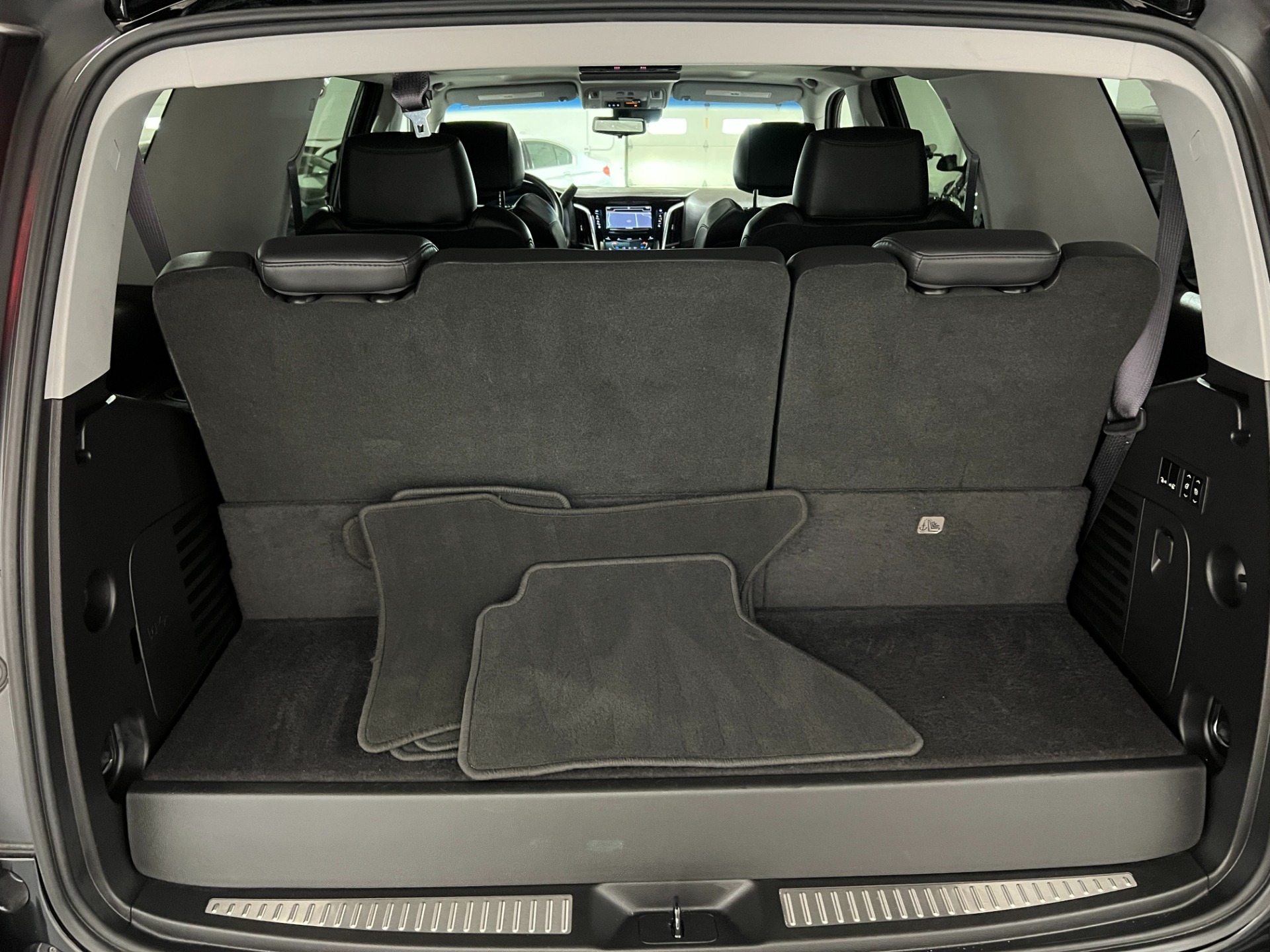 Used-2017-Cadillac-Escalade-Premium-Luxury-4X4