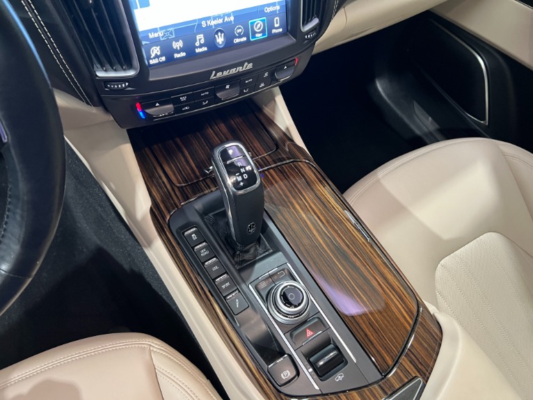 Used-2020-Maserati-Levante-GranLusso-30L-AWD