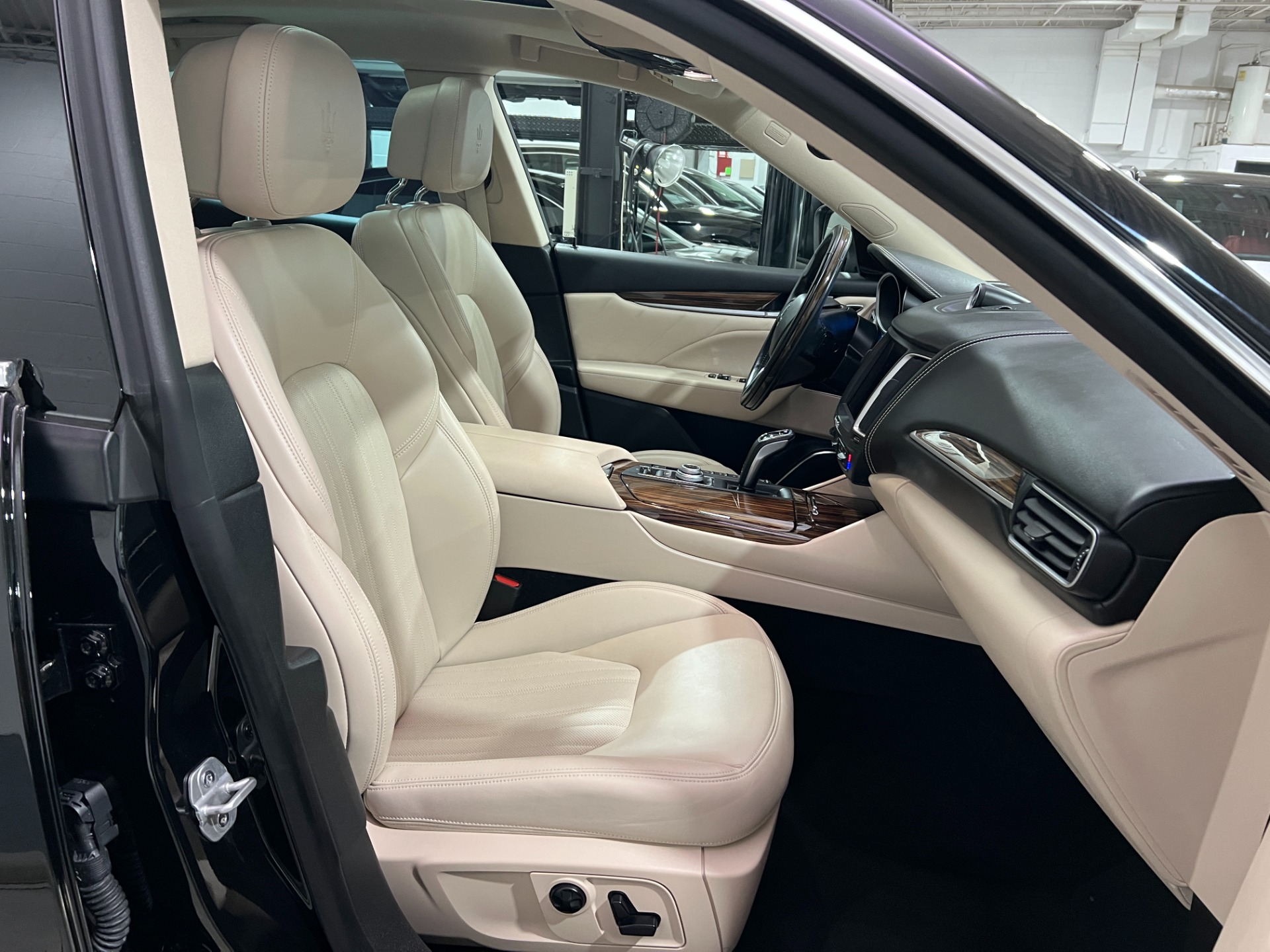 Used-2020-Maserati-Levante-GranLusso-30L-AWD