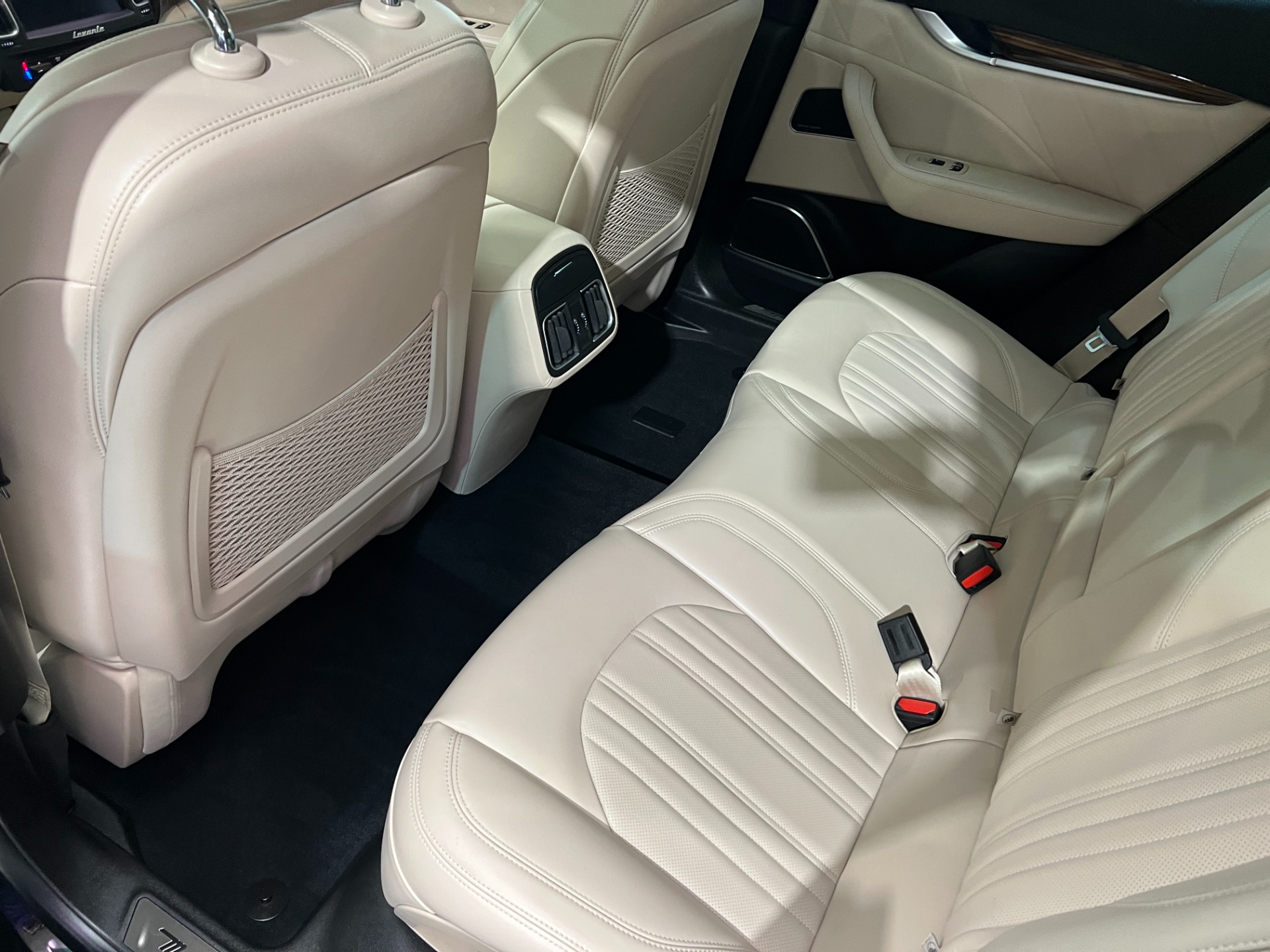 Used-2020-Maserati-Levante-GranLusso-30L-AWD