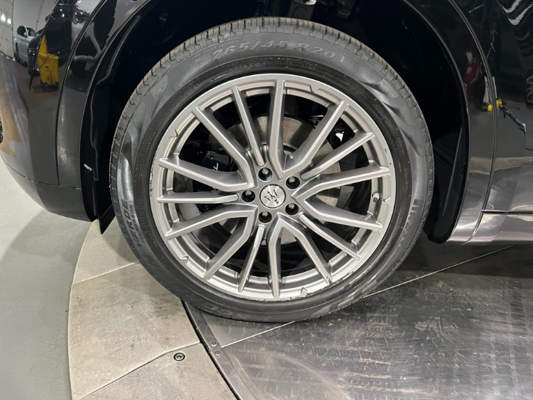 Used-2020-Maserati-Levante-GranLusso-30L-AWD