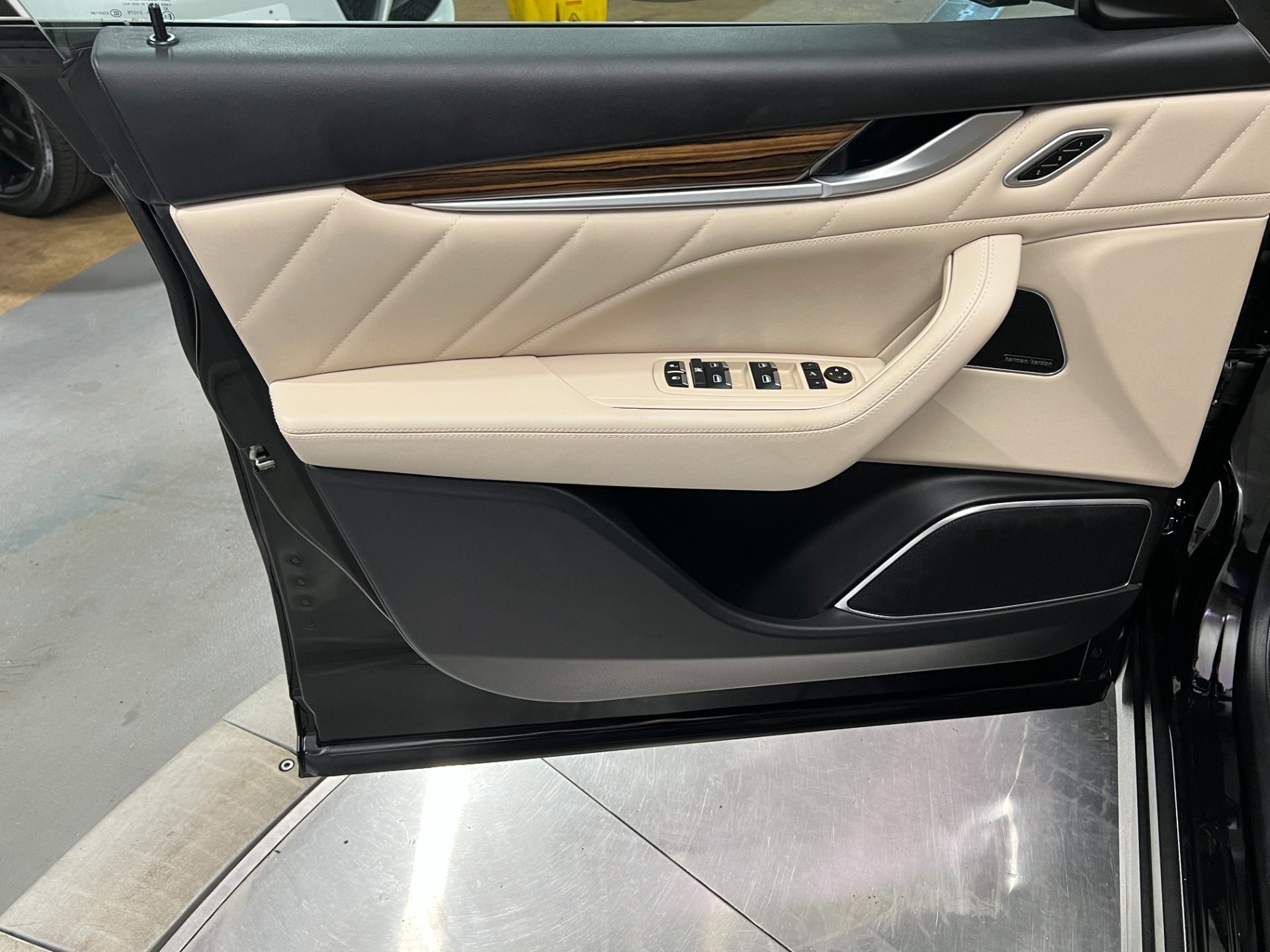 Used-2020-Maserati-Levante-GranLusso-30L-AWD
