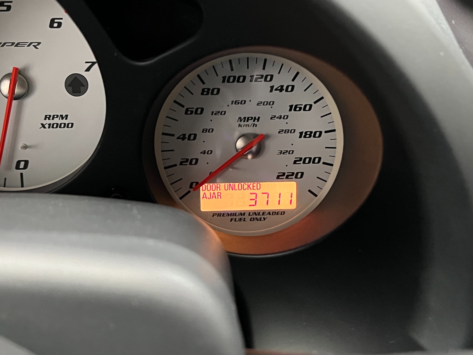 Used-2006-Dodge-Viper-SRT-10-6-Speed-Manual-Convertible