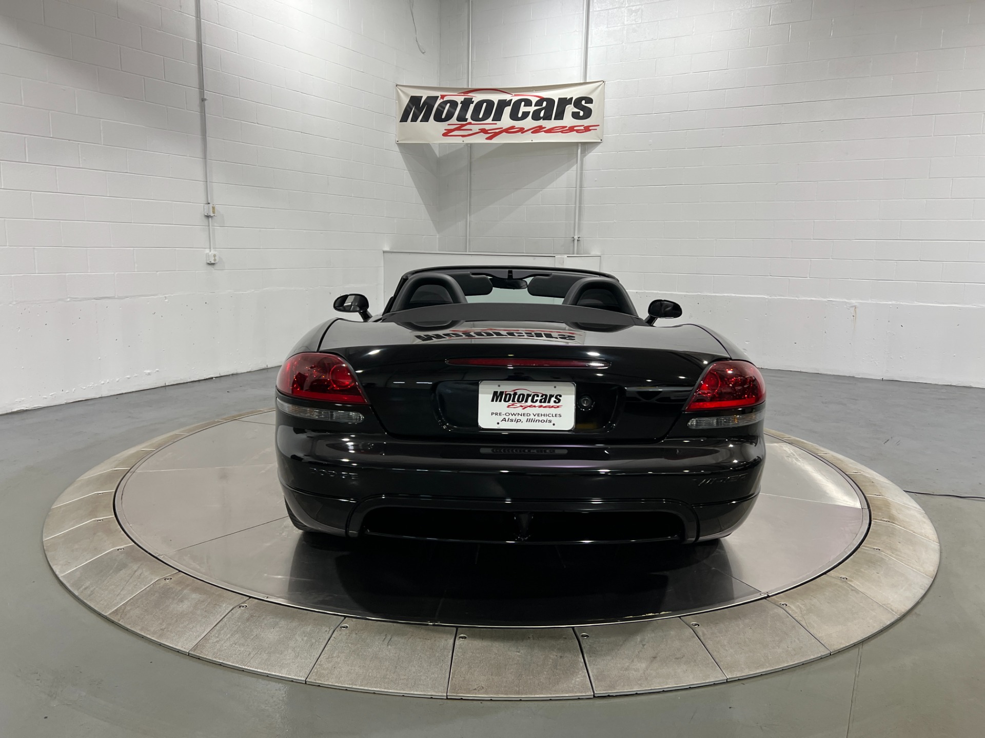 Used-2006-Dodge-Viper-SRT-10-6-Speed-Manual-Convertible