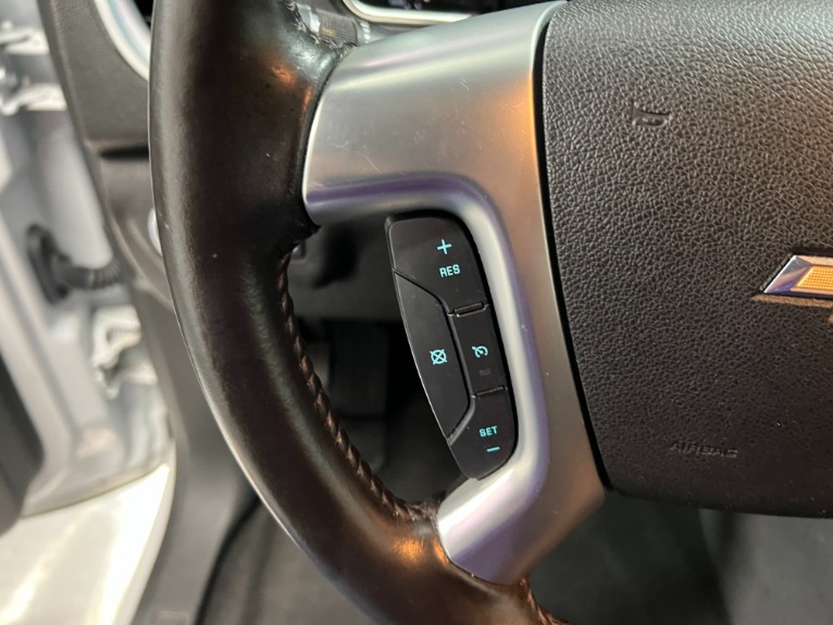 Used-2017-Chevrolet-Traverse-LT-FWD