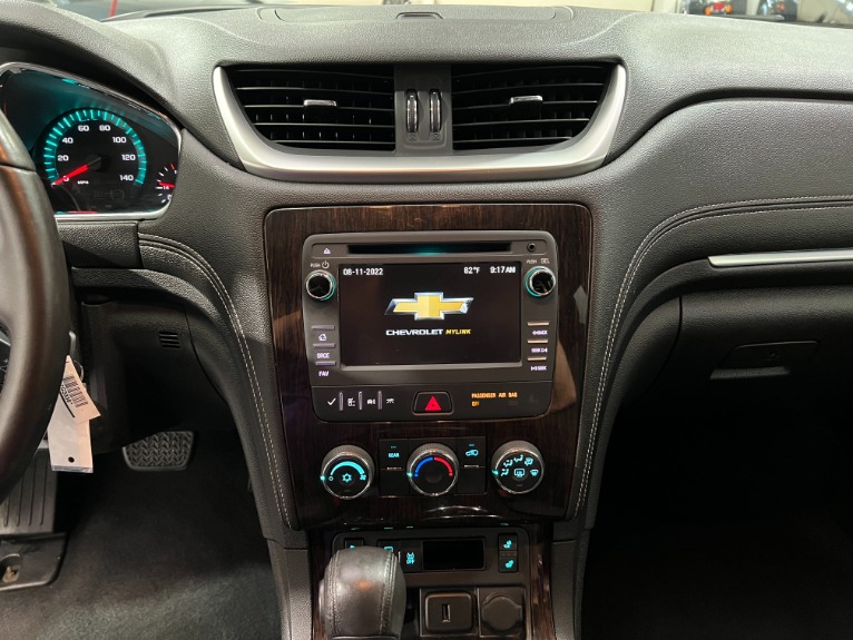 Used-2017-Chevrolet-Traverse-LT-FWD