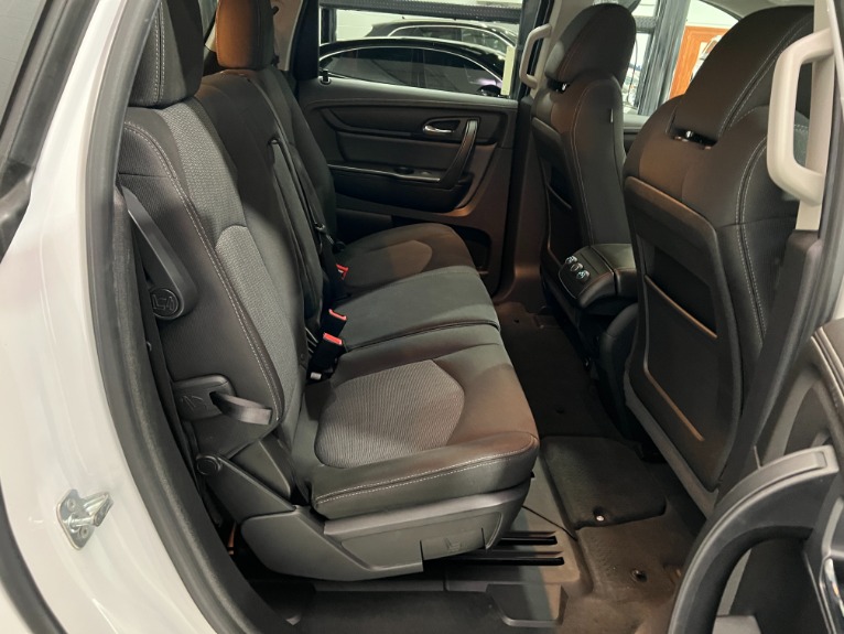 Used-2017-Chevrolet-Traverse-LT-FWD