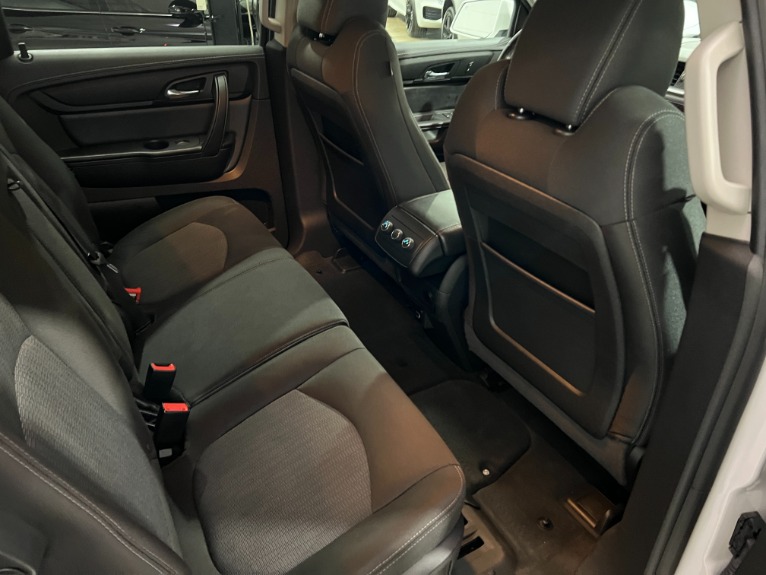 Used-2017-Chevrolet-Traverse-LT-FWD