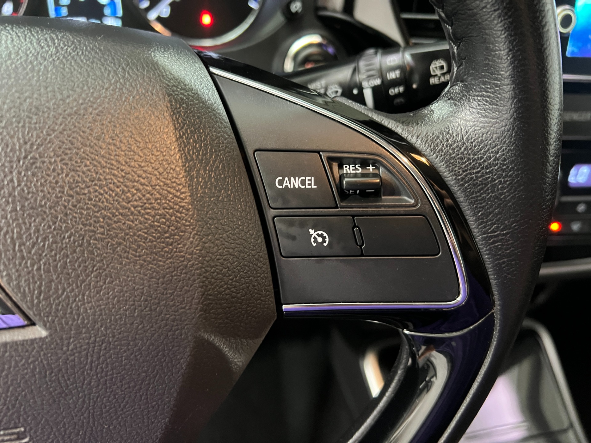 Used-2017-Mitsubishi-Outlander-SE-AWD