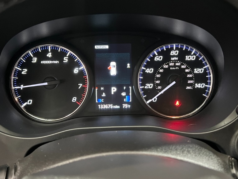 Used-2017-Mitsubishi-Outlander-SE-AWD