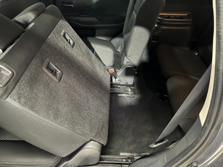 Used-2017-Mitsubishi-Outlander-SE-AWD