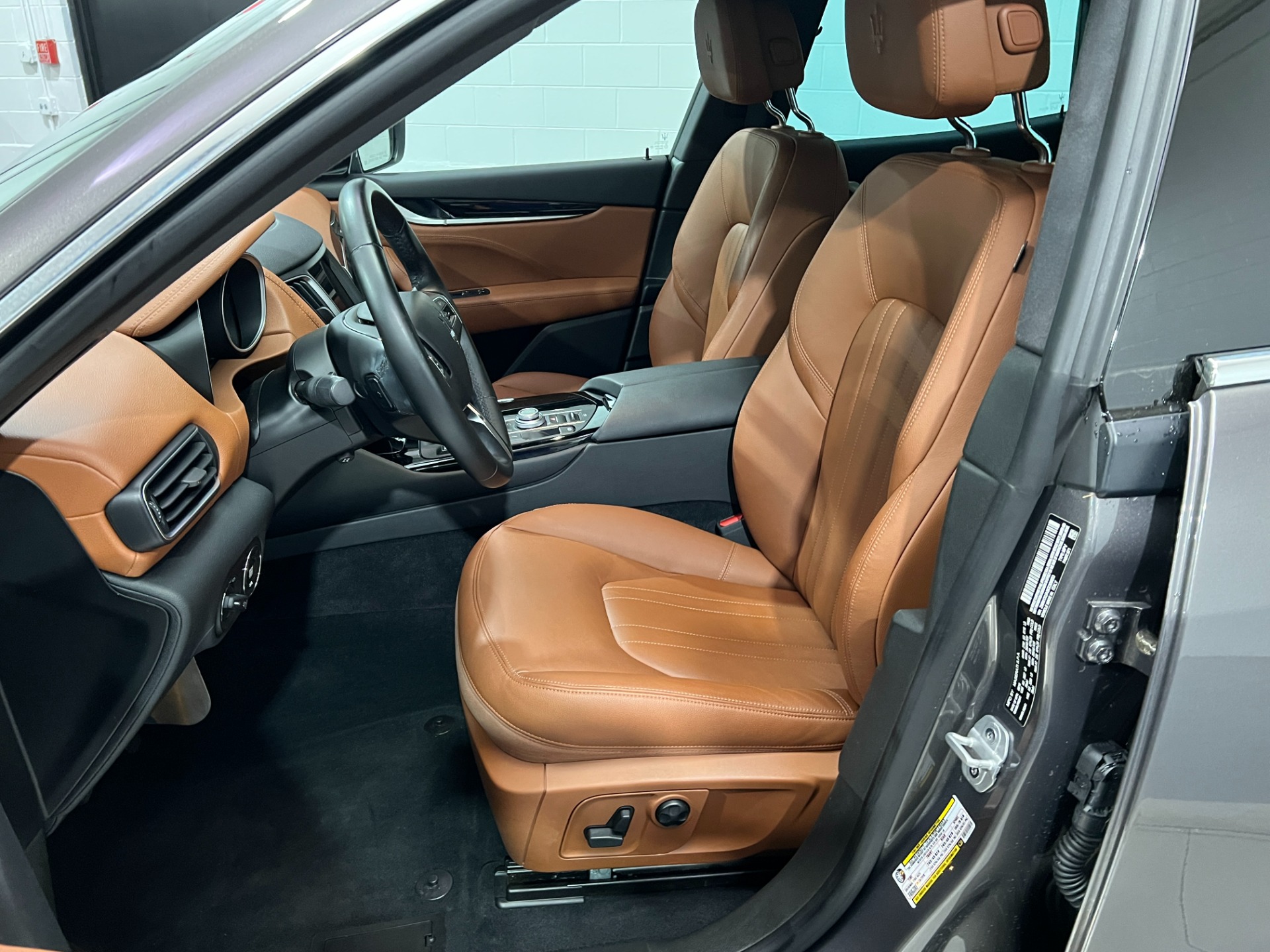 Used-2019-Maserati-Levante-AWD