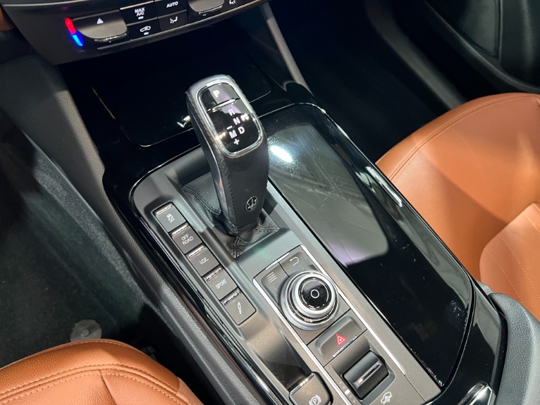 Used-2019-Maserati-Levante-AWD