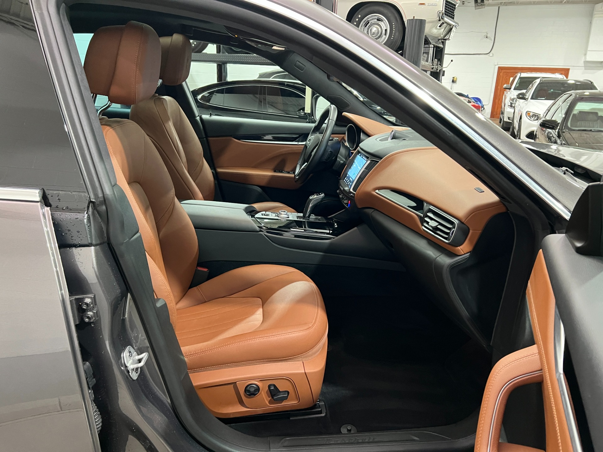 Used-2019-Maserati-Levante-AWD
