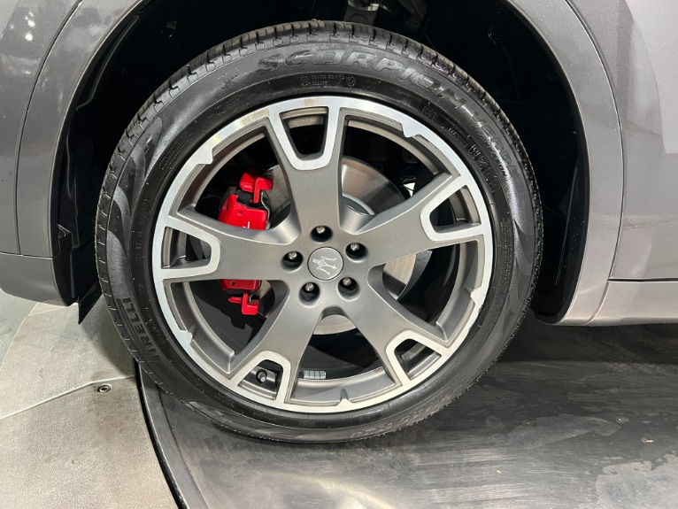 Used-2019-Maserati-Levante-AWD
