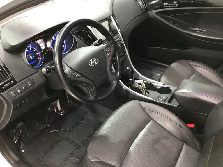 Used-2014-Hyundai-Sonata-Limited