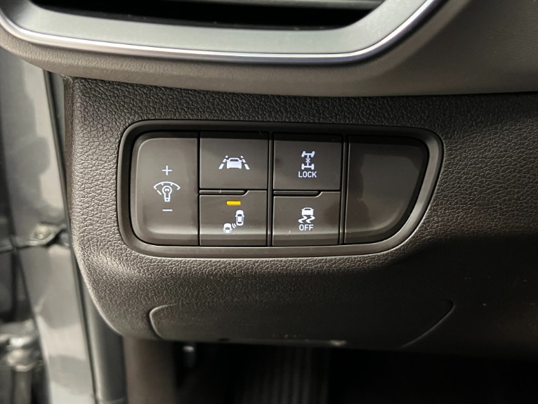 Used-2020-Hyundai-SANTA-FE-SEL-AWD