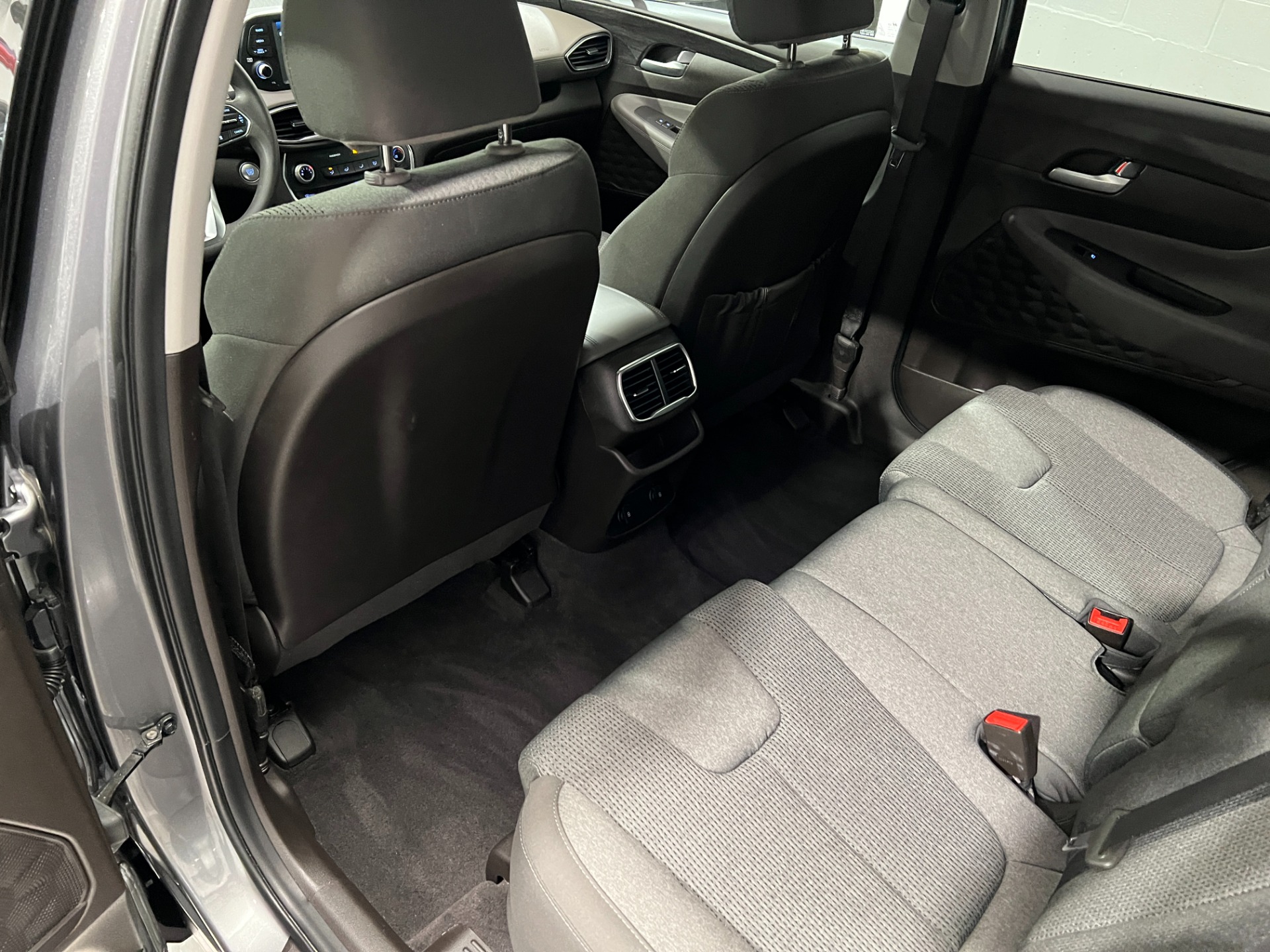 Used-2020-Hyundai-SANTA-FE-SEL-AWD