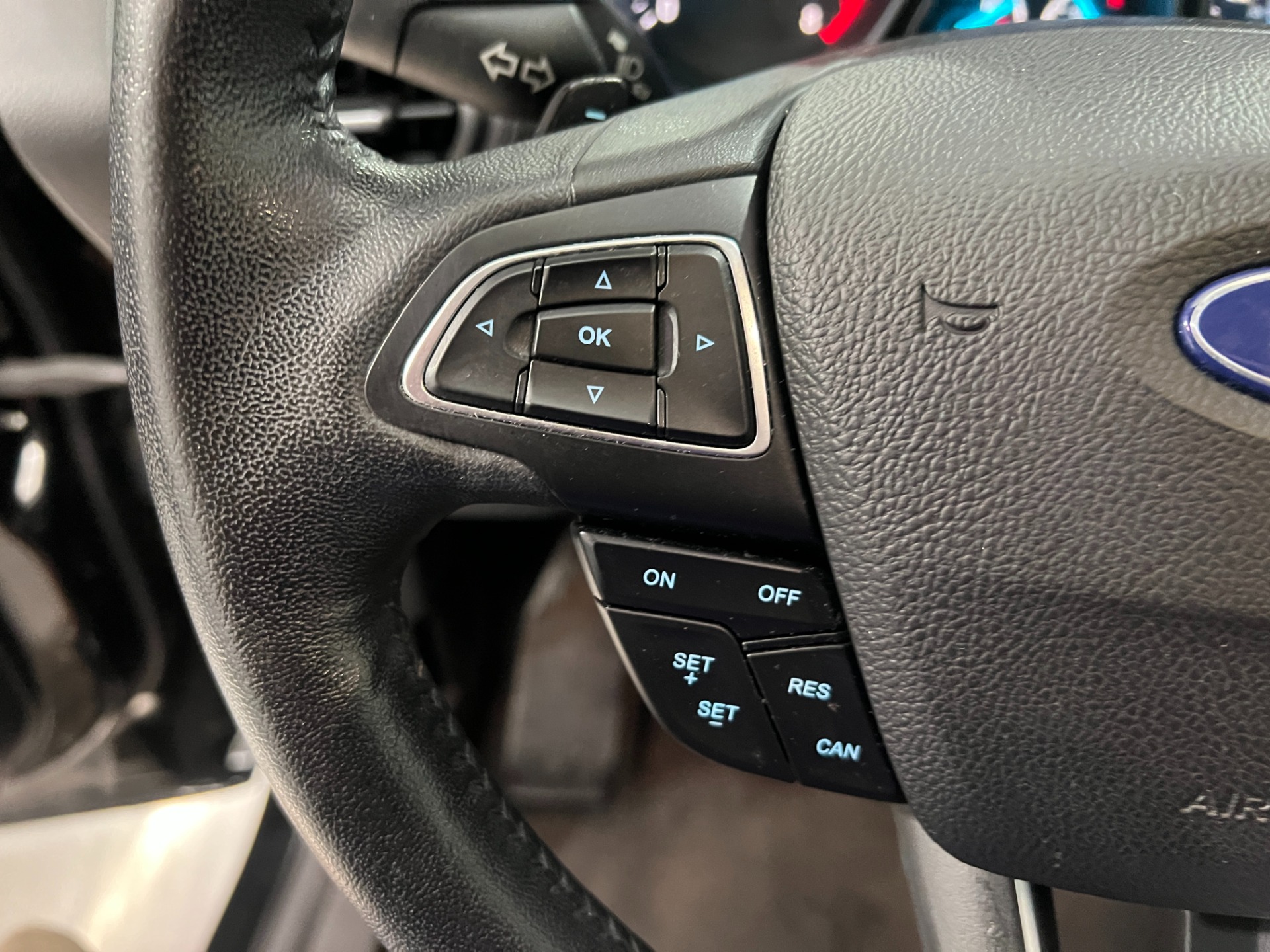 Used-2017-Ford-Escape-SE-AWD