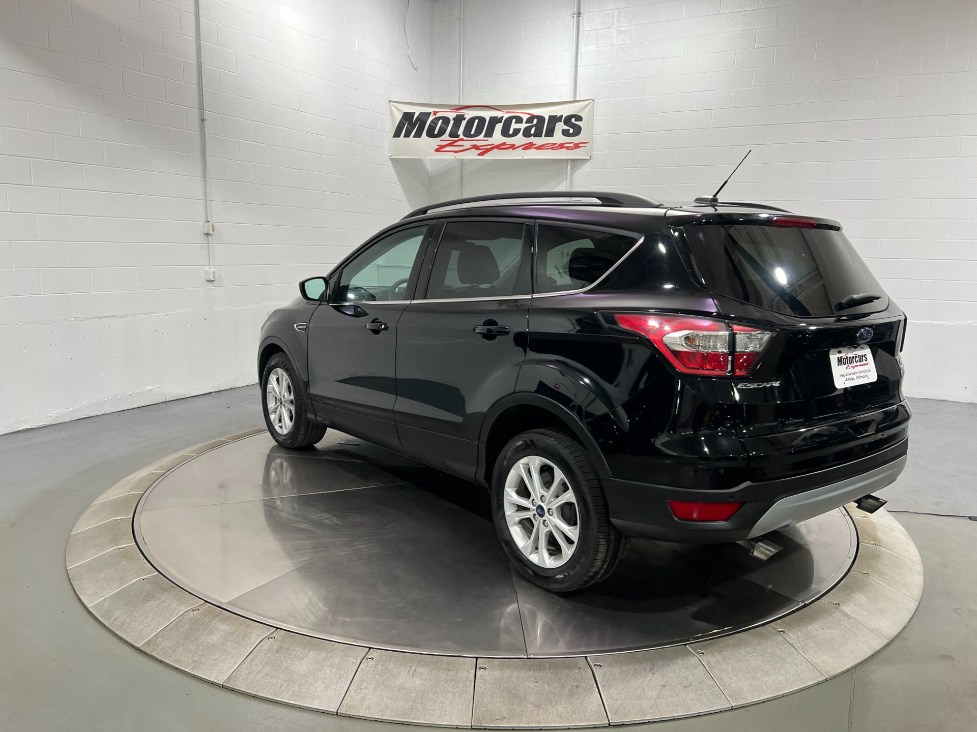 Used-2017-Ford-Escape-SE-AWD