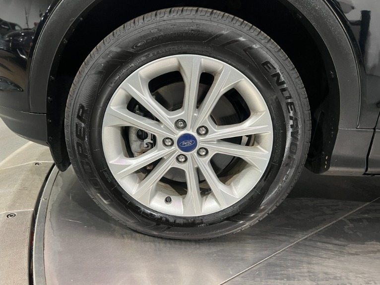 Used-2017-Ford-Escape-SE-AWD