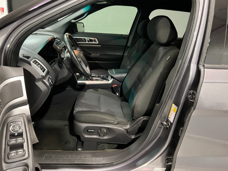 Used-2013-Ford-Explorer-XLT-FWD