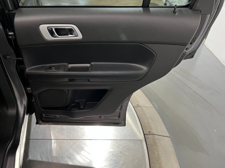 Used-2013-Ford-Explorer-XLT-FWD
