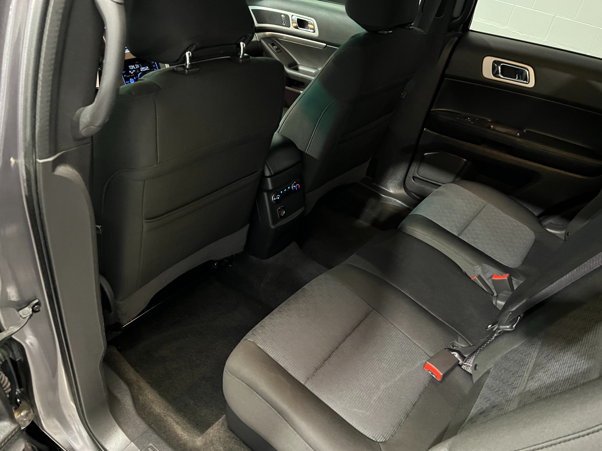 Used-2013-Ford-Explorer-XLT-FWD