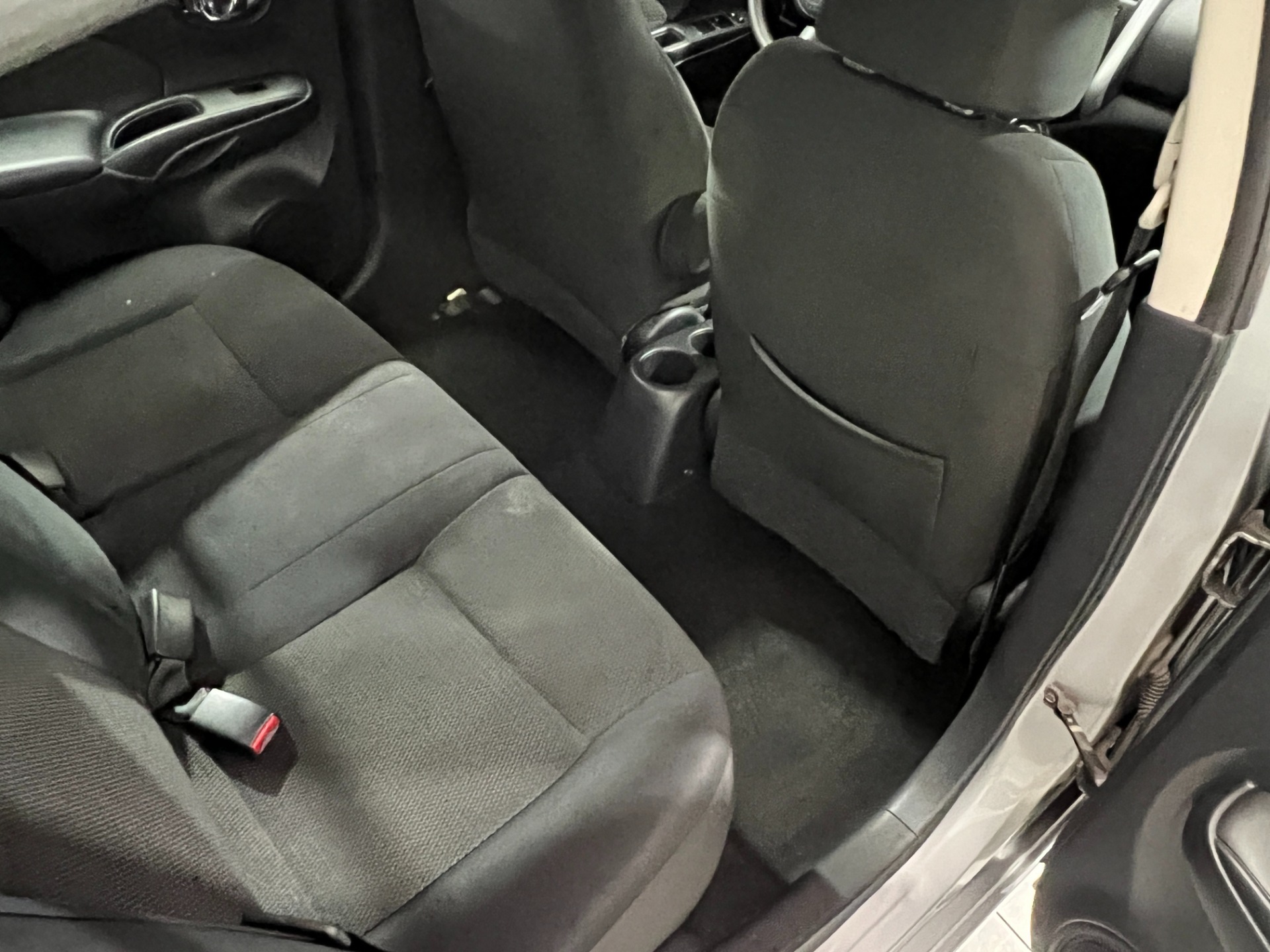 Used-2013-Nissan-Versa-16-SV-FWD