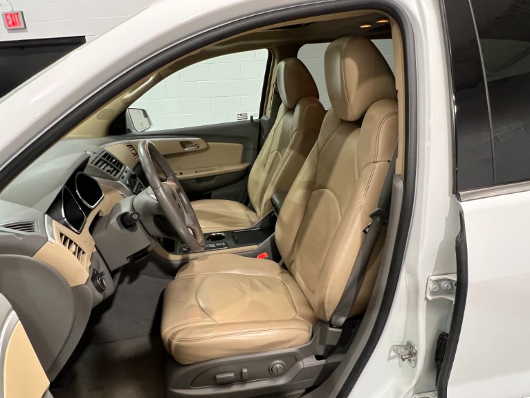 Used-2009-Chevrolet-Traverse-2LT-FWD