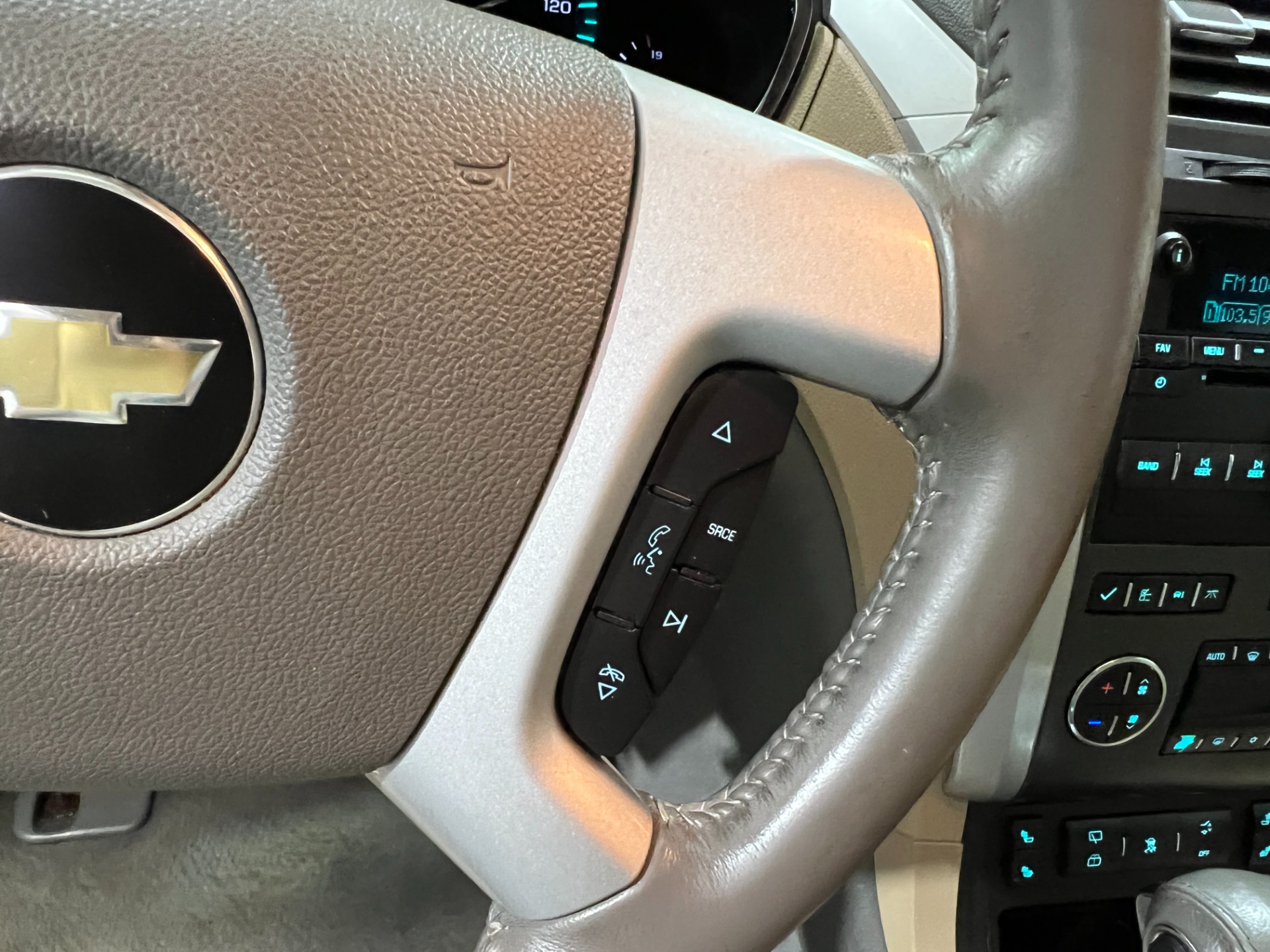 Used-2009-Chevrolet-Traverse-2LT-FWD