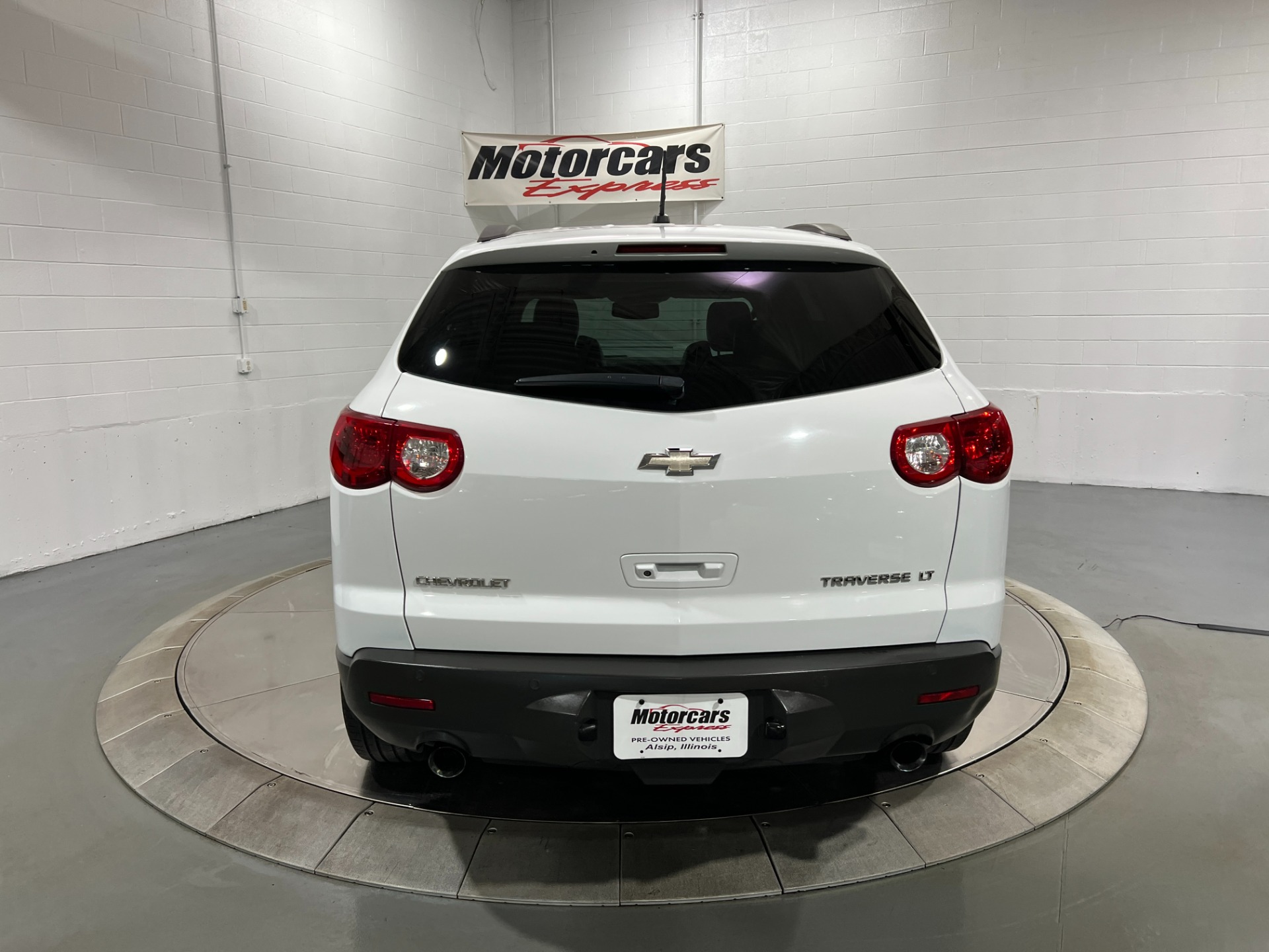 Used-2009-Chevrolet-Traverse-2LT-FWD