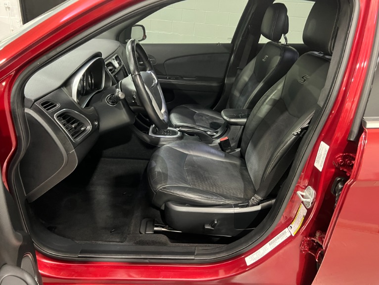 Used-2012-Chrysler-200-S-FWD