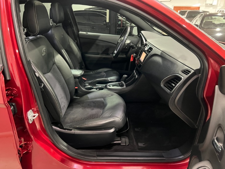 Used-2012-Chrysler-200-S-FWD