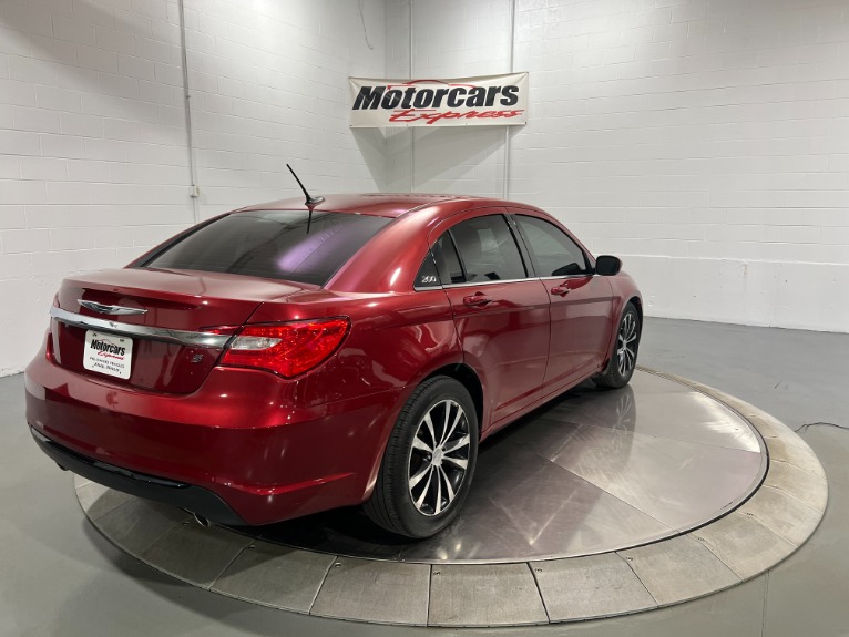 Used-2012-Chrysler-200-S-FWD