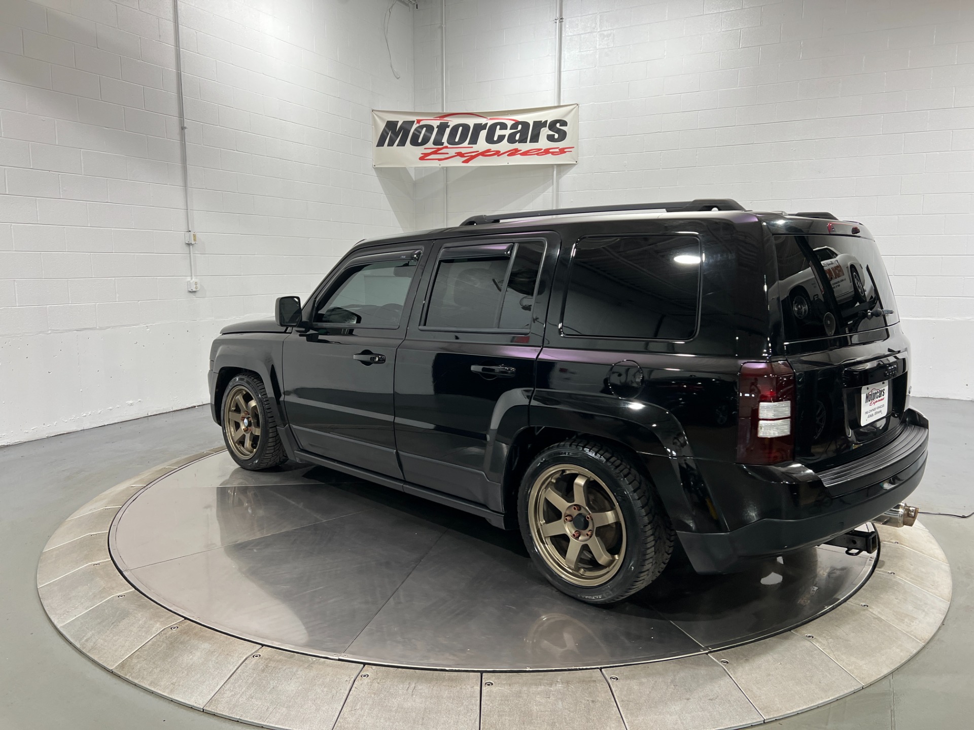 Used-2017-Jeep-Patriot-Sport-Manual-FWD