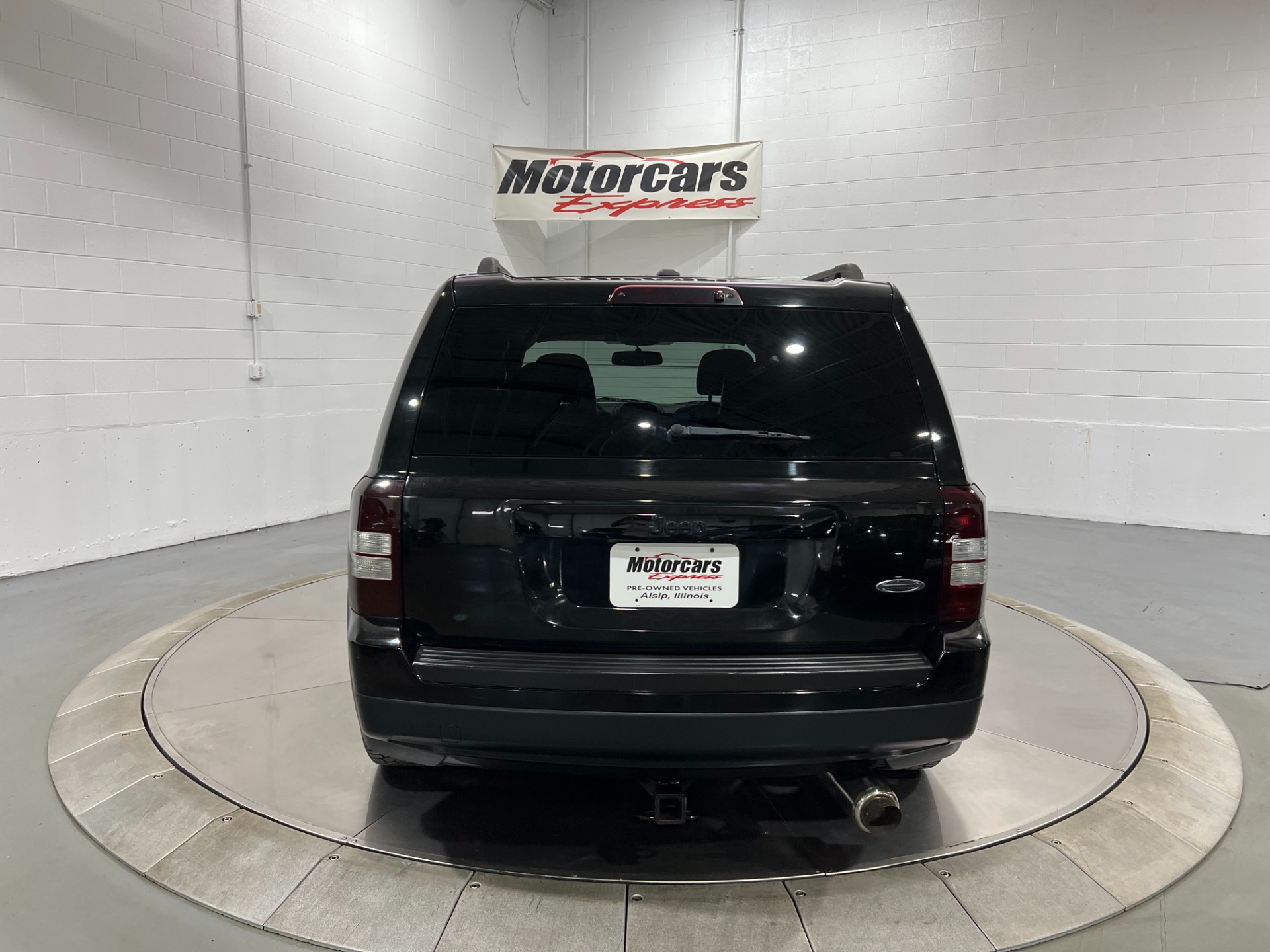 Used-2017-Jeep-Patriot-Sport-Manual-FWD